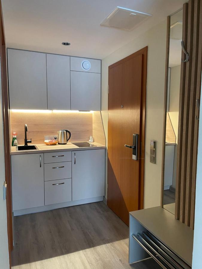 Alintoma Holiday Apartment Паланга Экстерьер фото
