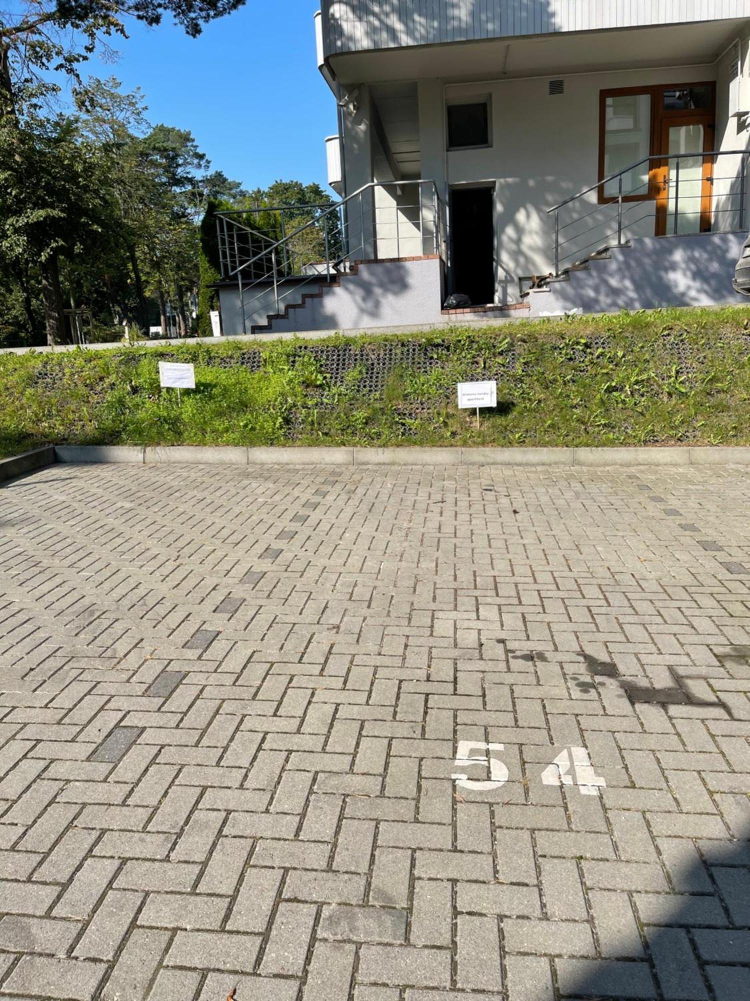 Alintoma Holiday Apartment Паланга Экстерьер фото